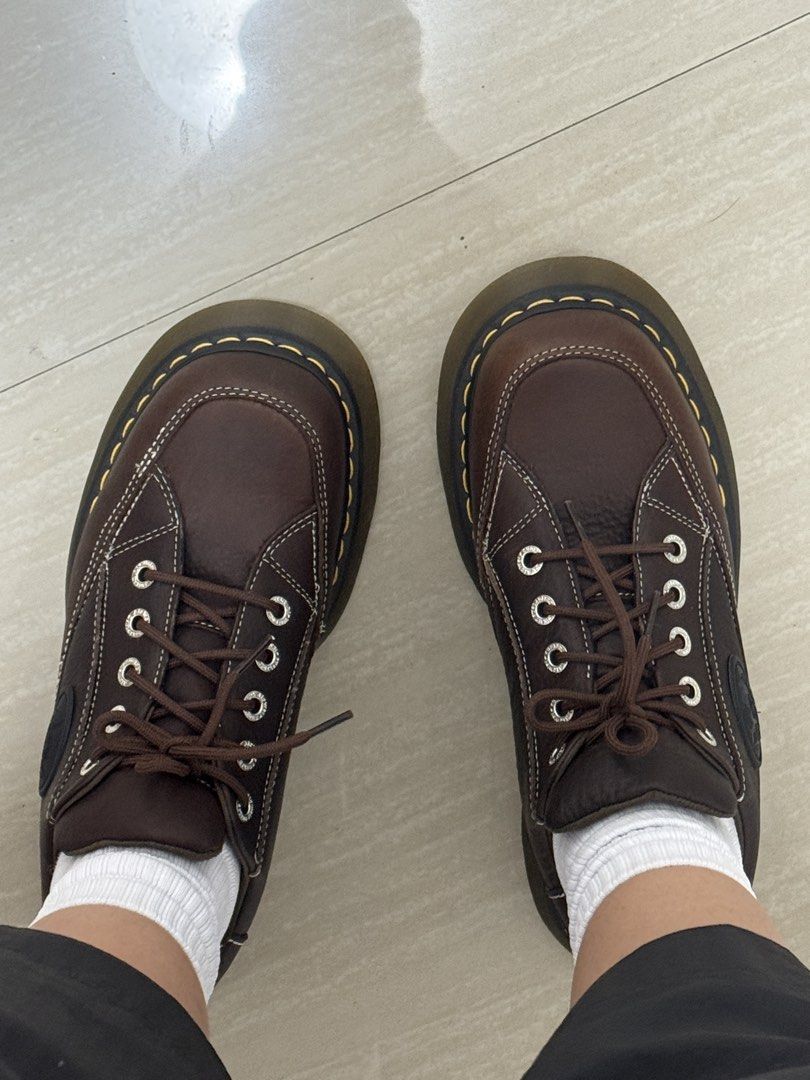 Dr. Martens Buzz 5 Eye - US 10 (Category: Dress Shoes) located in Muntinlupa City. Submitted by readthedetails (Listing ID 1451654459, Image 2). Description: Brand new!! Bought in US. Authentic 💯 Tried it once. Still has a box RFS: Wrong size, too big on me .