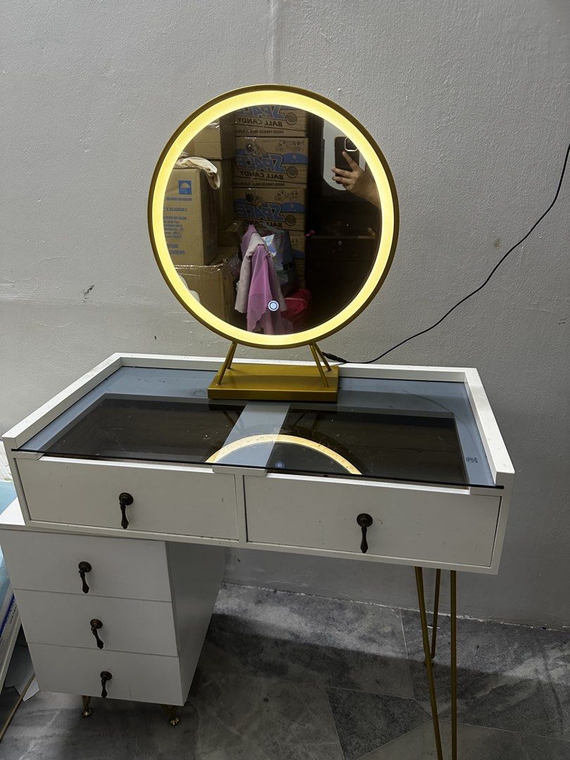 Dressing table (Category: TV Consoles) located in Chemor. Submitted by noblewhale.f582d4 (Listing ID 1451680146, Image 1). Description: Dressing table 1 set including mirror Mirror have 3 type of led colours Can nego till let go.