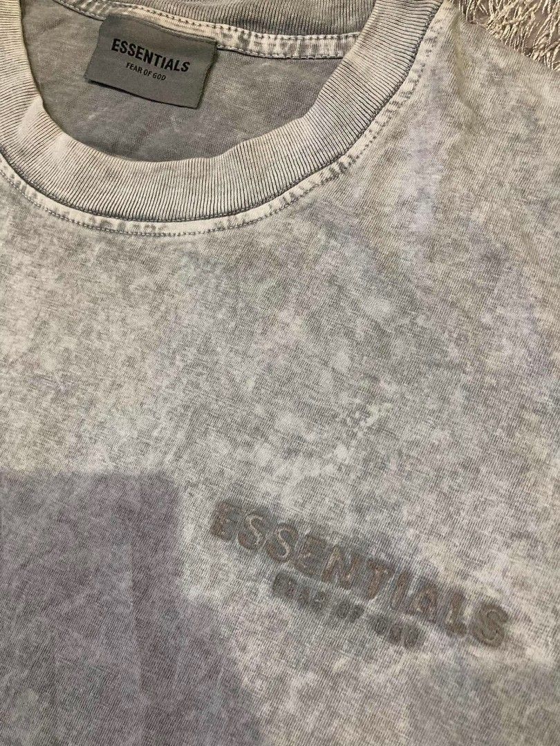 Essentials (Fear of god) (Category: Tshirts & Polo Shirts ) located in General Santos City (Dadiangas). Submitted by amorhesthrift (Listing ID 1451669170, Image 3). Description: Good Condition Off ❌ Size W26 L26.5 Free shipping.