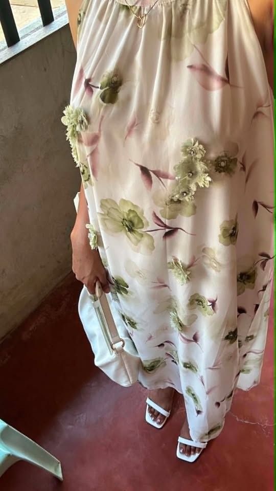 Floral Maxi Dress - 750 (Category: Dresses) located in Liloan. Submitted by _lkdp (Listing ID 1451567069, Image 2). Description: Floral print maxi dress Worn once only Size: Small to Medium .