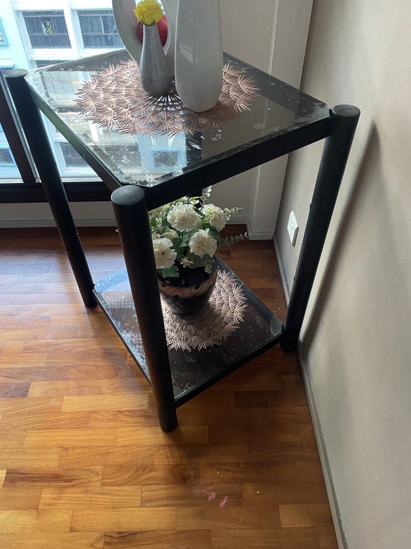 Flowers rack (Category: Other Home Furniture) located in Singapore. Submitted by sharminsohel.868 (Listing ID 1451521221, Image 2). Description: .