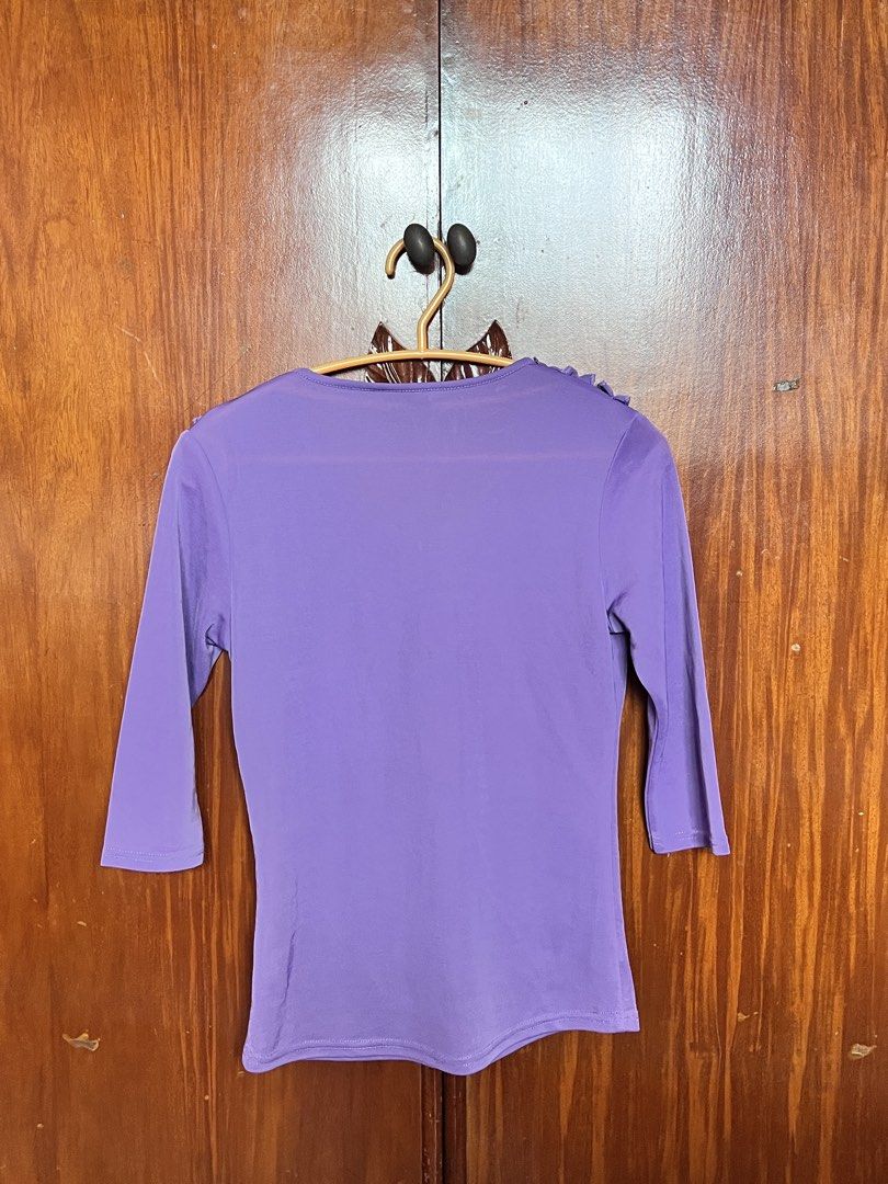G2000 Y2K Elbow-sleeves Top (Category: Longsleeves) located in Manila. Submitted by celestial111 (Listing ID 1451570506, Image 2). Description: .