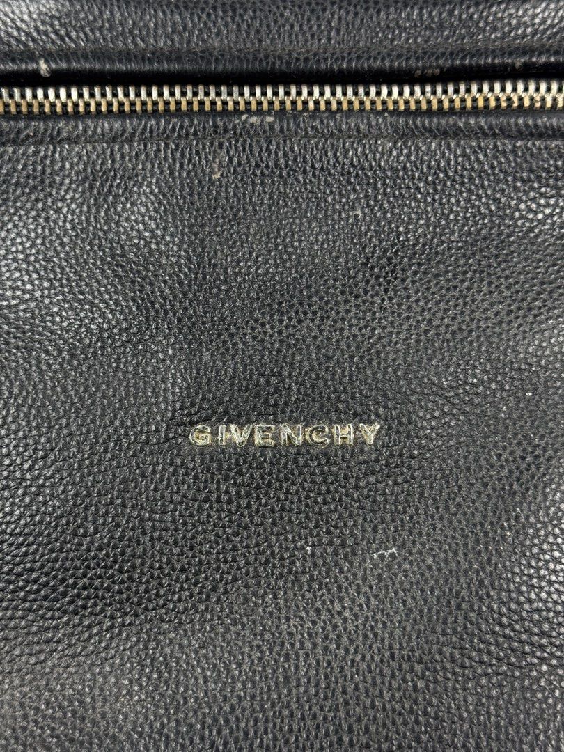 Givenchy two way bag (Category: Luxury Bags & Wallets) located in Quezon City. Submitted by streetgallerygarments (Listing ID 1451676796, Image 3). Description: Givenchy pandora Condition:9/10 Issue:need cleaning and minimal sign of usage Shipping Jnt/lalamove Authentic not guarented Please check before purchasing thankyou.