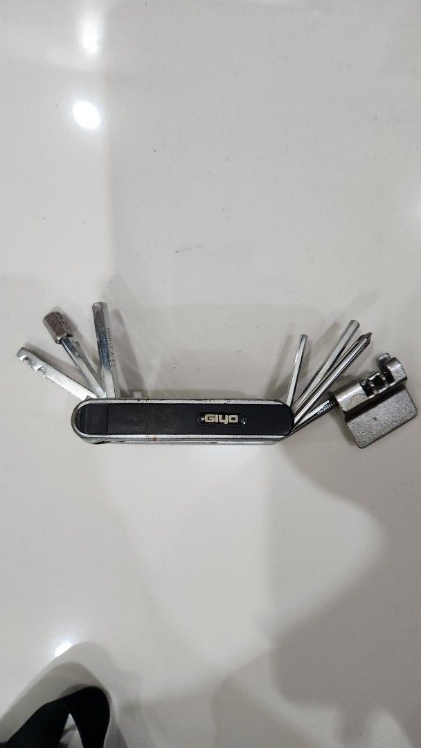 Giyo Bicycle Multi-tool Allen Wrench Set (Category: Construction Tools & Equipment) located in Manila. Submitted by klychan (Listing ID 1451613138, Image 1). Description: - Giyo Multi-Tool for Bike Repairs - Includes various Allen wrenches - Features a built-in chain breaker - Compact and portable design - Perfect for on-the-go fixes - Essential gear for every cyclist.