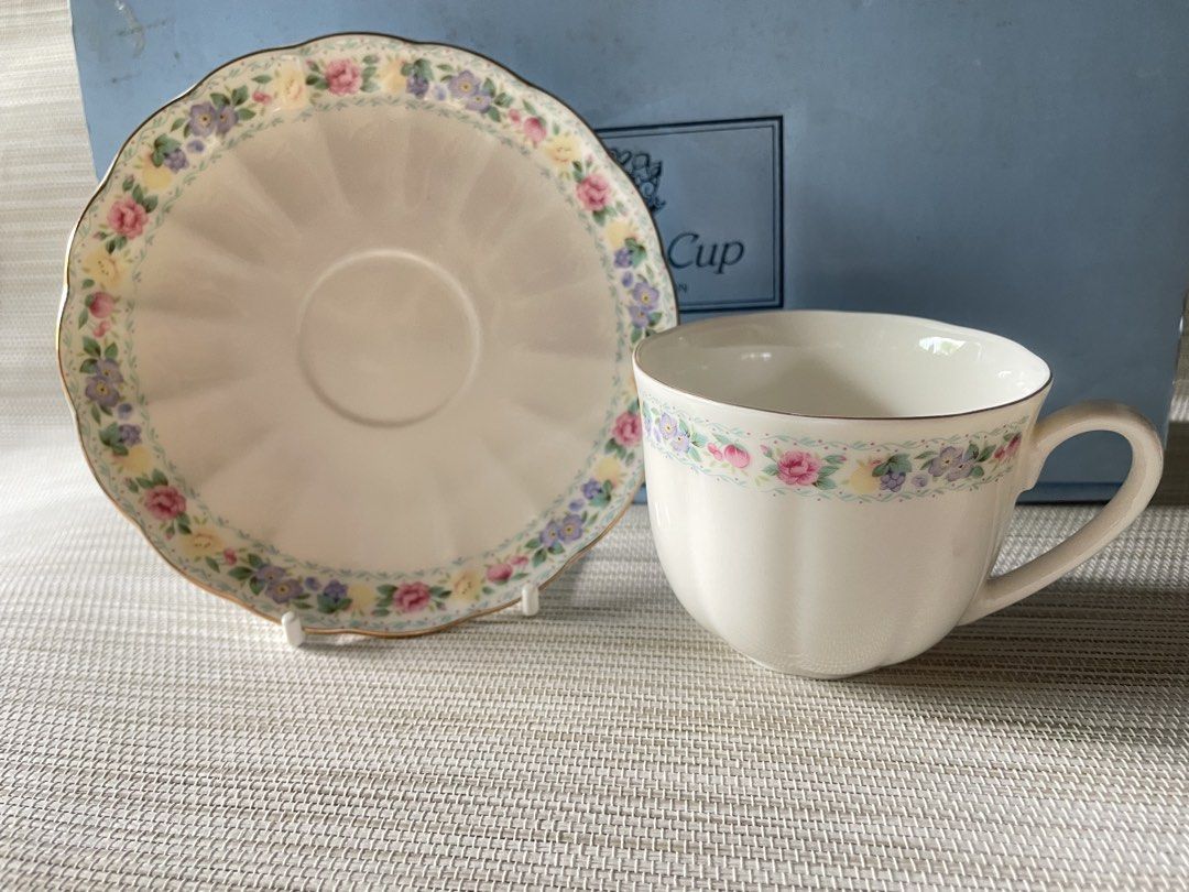 Grade Collection Original Bone China Cup and Saucer (Category: Coffee & Tea Tableware) located in Davao. Submitted by shauitoys2019 (Listing ID 1451673664, Image 3). Description: New with box 500 only Great for tea party.
