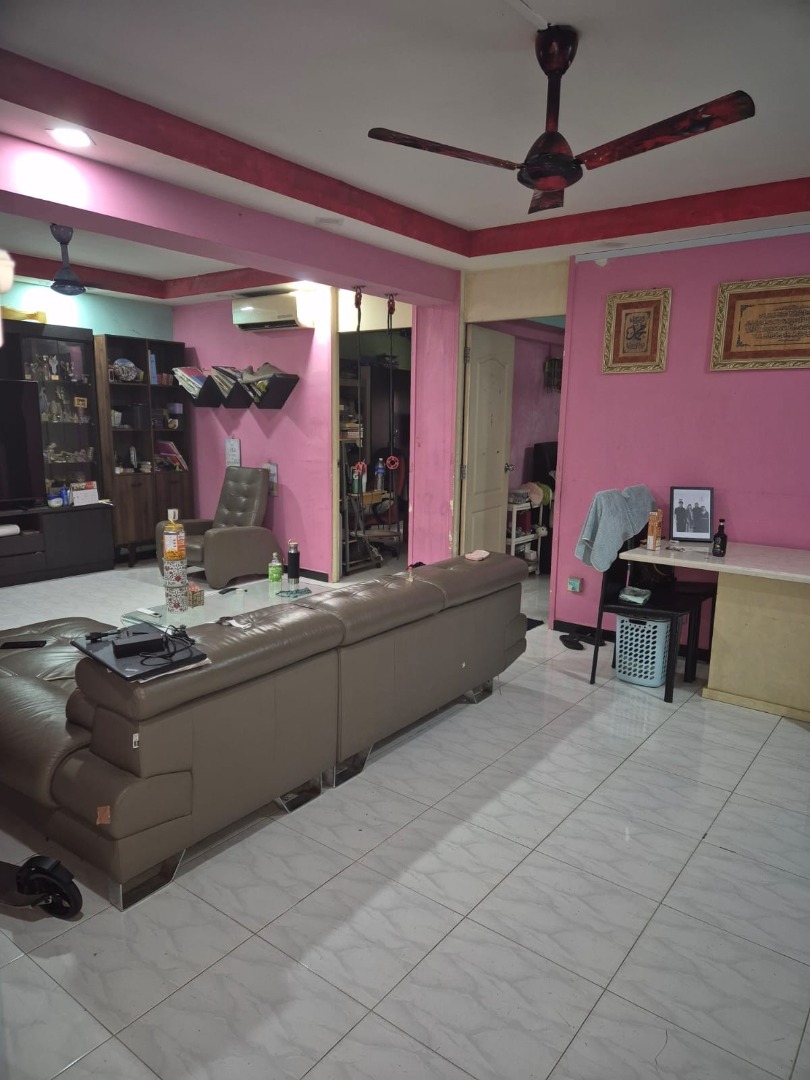 (Category: ) located in . Submitted by ferozgem.khan (Listing ID 1451534841, Image 1). Description: .