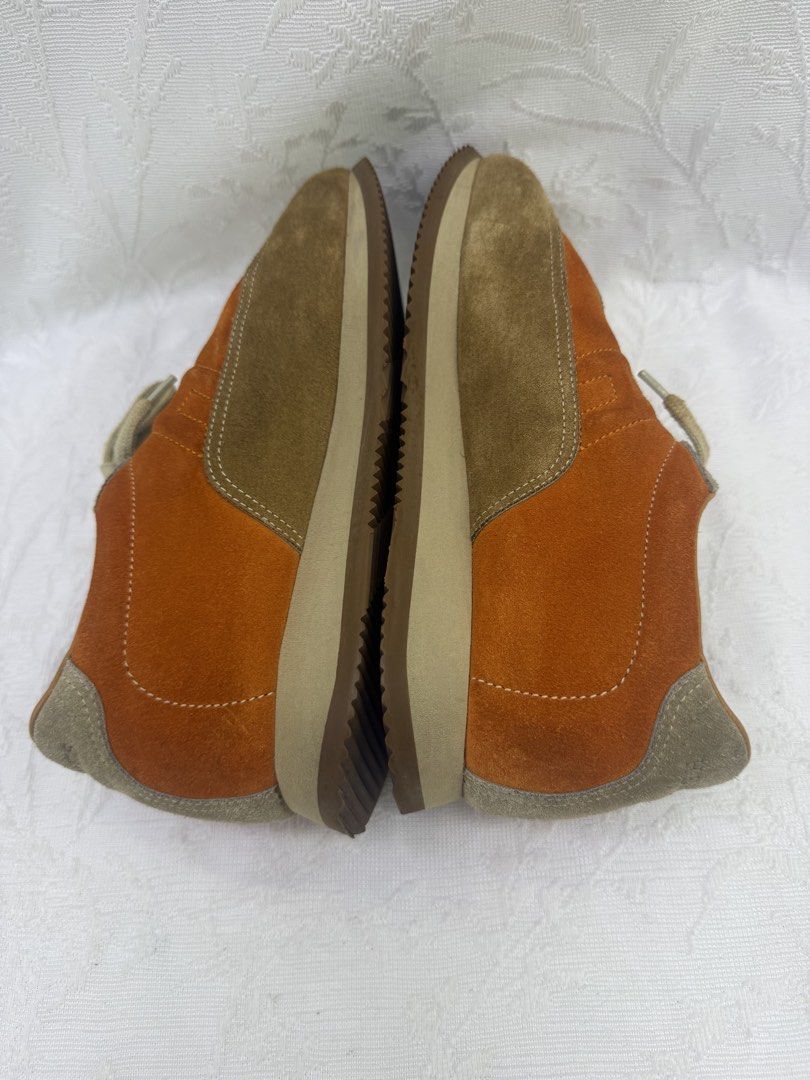 Hermes （分類：波鞋）位於 Hong Kong。 由 suki2394 提交（商品編號 1451581985，圖片 3）。簡介： Hermes trainers Size : EU 37.5 Insoles length: 23.5cm - In Very Good Condition 。
