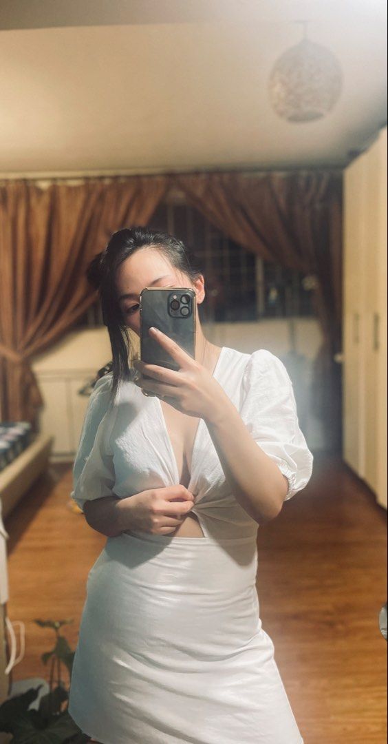 H&M White solid cotton A-line dress (Category: Dresses) located in Baguio. Submitted by ons03 (Listing ID 1451536741, Image 3). Description: .