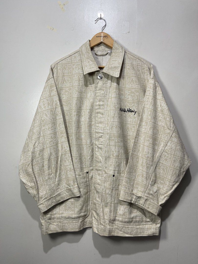 H&M x Keith Haring Workwear Jacket (M) (Category: Coats, Jackets and Outerwear) located in Davao. Submitted by yannrussel00 (Listing ID 1451529422, Image 1). Description: Size: Medium fits up to XL Dimes: W24in x L31.5in Sleeve: 21in Condition 10/10 Color Beige No issue ₱750 + SF Note: Item is available unless marked as sold. We will not entertain unreasonable offers. Thank you. 📍Location: Davao City. Shipping via J&T Express. ⚡️ Pay now, ship n
