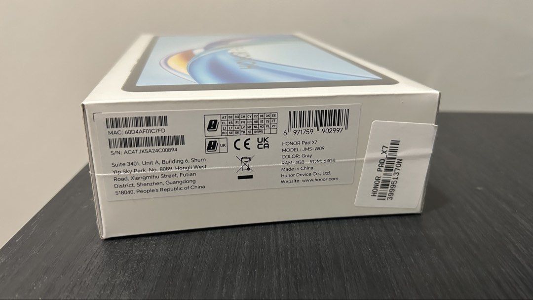 Honor (Category: Android) located in Singapore. Submitted by simonlkl (Listing ID 1451632821, Image 3). Description: No receipt. Got as a gift - HONOR Pad X7 - Color: Gray - Memory: 4GB RAM - Storage: 64GB - Model: JNS-W09 - Manufacturer: Honor Device Co., Ltd..