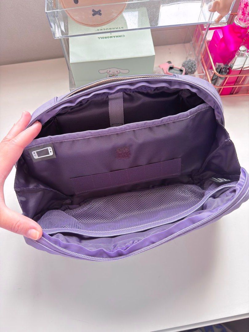 Hori Puff for Nintendo Switch 2 (Category: Purses & Pouches) located in Manila. Submitted by officialjefferkim (Listing ID 1451535312, Image 2). Description: Hori Puff for Nintendo Switch 2 (Ghost Party) Can also fit nintendo lite and nintedo switch oled Used once lang because yung hard case ang dinadala ko :) Original Price: ₱1,795 Selling for ₱1,199 only!!! Loc: Sta. Cruz, Manila ship via lalamove or grab SF c/o buyer .