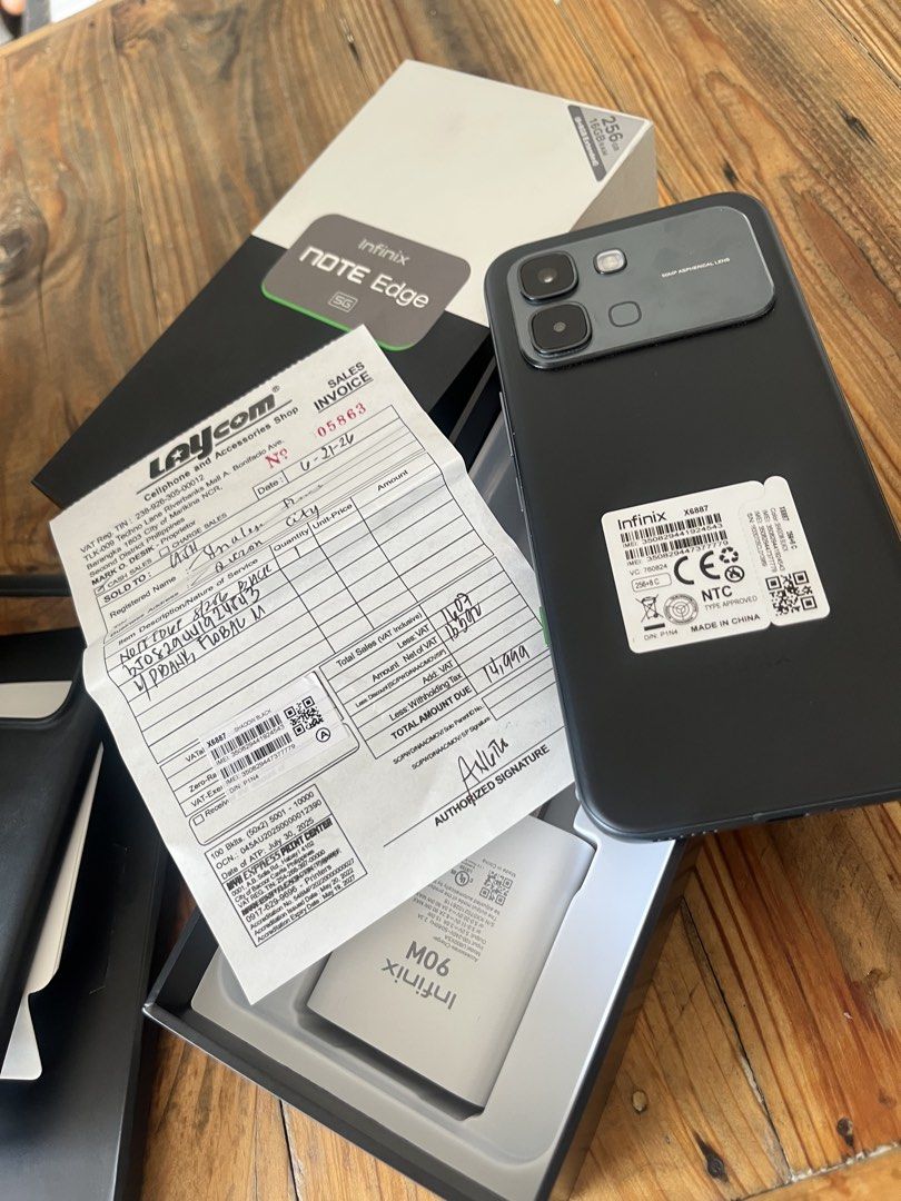 Infinix note edge 5g (1month old) (Category: Android Others) located in Manila. Submitted by regbalanon (Listing ID 1451599356, Image 1). Description: For sale infinix note edge 5g 8/256gb good as new complete , may resibo location : Qc zabarte price 10,500 fix.