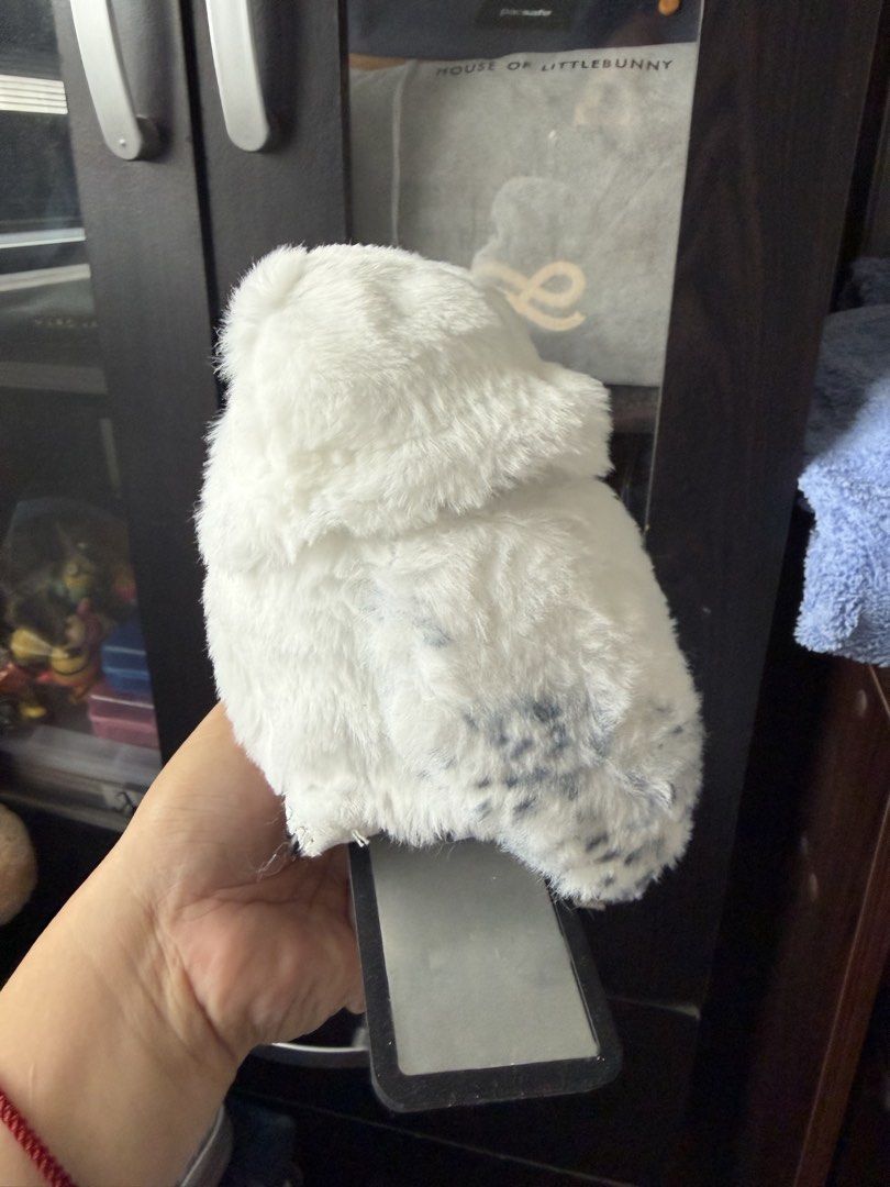 Interactive Hedwig - Universal Studios Harry Potter (Category: Western Merchandise) located in Antipolo. Submitted by camsart04 (Listing ID 1451591895, Image 3). Description: Interactive Hedwig - from Harry Potter Universal Studios Japan - as is - bought last May 2026 Php 3,000 (fixed price) sf shouldered by the buyer shipping thru Grab or Lalamove.