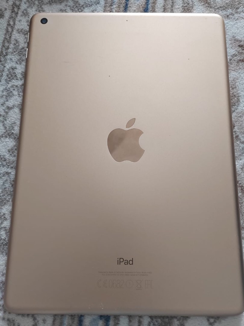 Ipad 5 (Category: iPad) located in Beranang. Submitted by ccakmalhakimi (Listing ID 1451531771, Image 2). Description: Location bukan pekan benda ni dkt selangor.