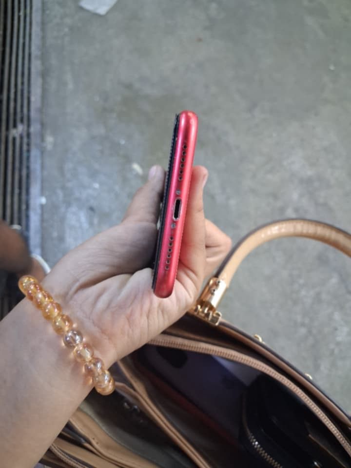 iPhone 11 - 64 GB (Category: iPhone 11 Series) located in Pasig City. Submitted by damadenoche_ (Listing ID 1451585058, Image 2). Description: iPhone 11 (Red) ₱ 7,800 (negotiable) • 64 gb • Face id • True tone • 100% bh (Newly Replaced) • All buttons working • Updated Ios 26.5.2 • Can Reset • Mic working ‼️ WIFI USE ( NOT BYPASS ) SIM LOCKED LANG PWEDE MAG ASK SA TECH IF ANONG SIM PWEDE ILAGAY WITH GPP.