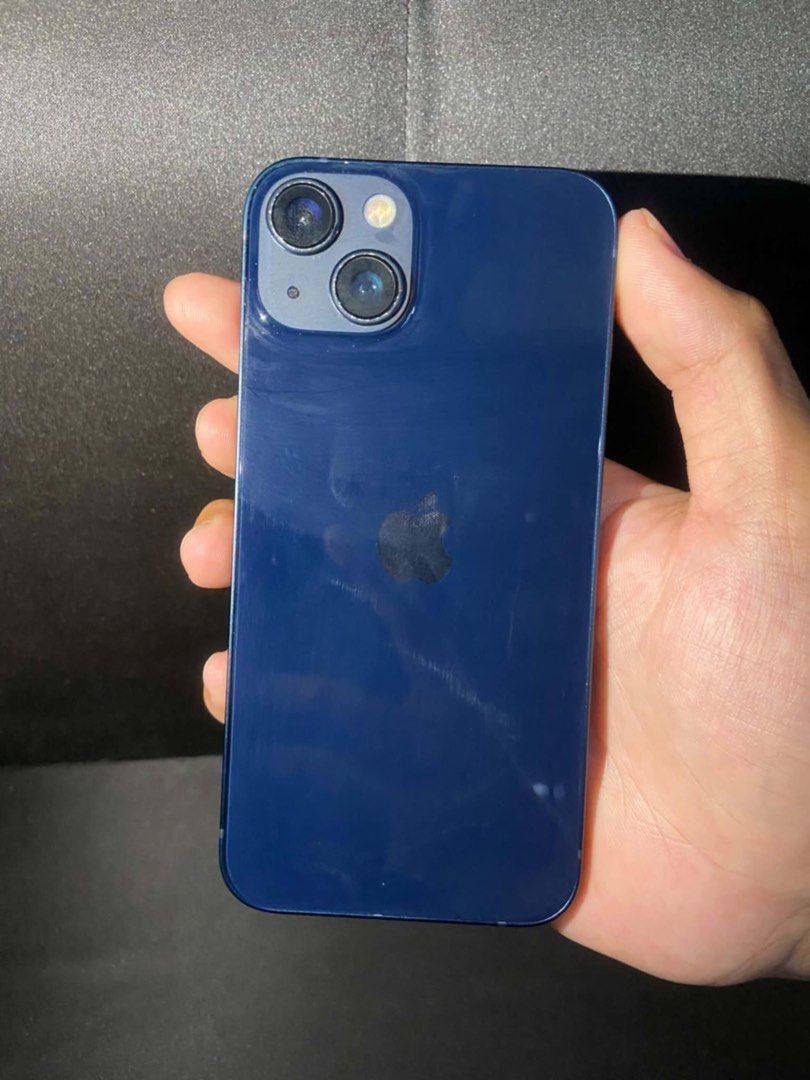 Iphone 13, Midnight Blue 87% Battery Health (Category: iPhone 13 Series) located in Manila. Submitted by stantoinks (Listing ID 1451569322, Image 1). Description: Iphone 13, Midnight Blue 87% Battery Health ✅ZP/A (Local Variant) ✅Face ID ✅True Tone ✅No Sim Restriction ✅Original Parts ✅No history of Repair No Issue, Paint chips lang (normal sa midnight blue) Inclusion: Box and Case Negotiable madaling kausap Unli check, unli reset sa meet up..