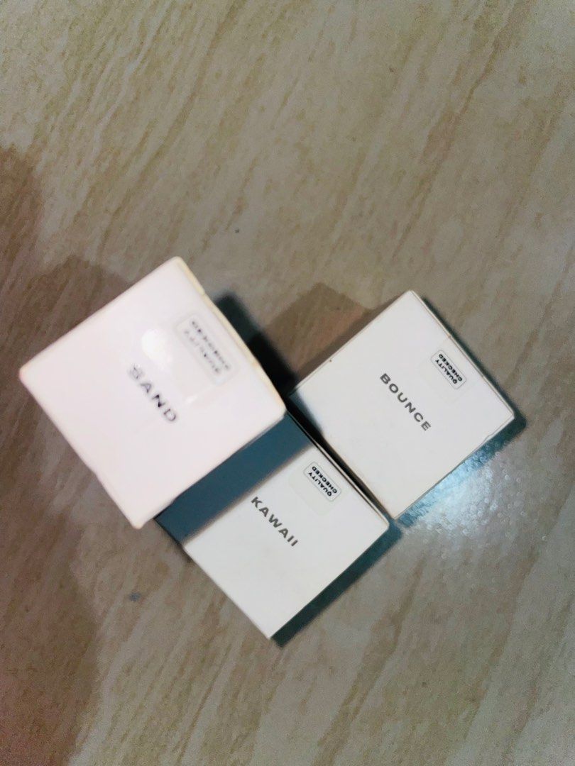 Issy Stick Blush Makeup (Category: Makeup) located in Rizal. Submitted by gentle.decluttering (Listing ID 1451557070, Image 3). Description: blush-210 each stick-280.