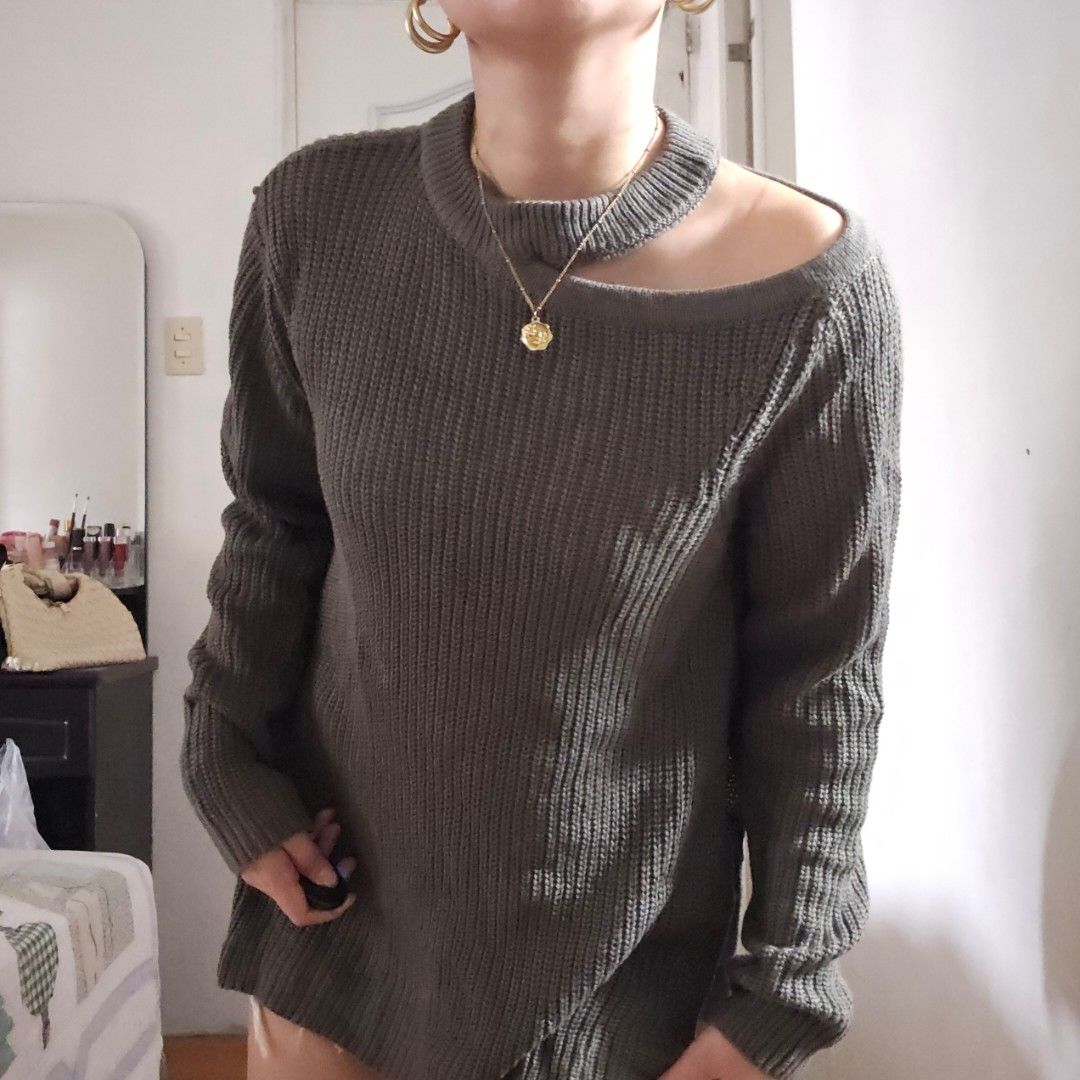 JACK BY BB DAKOTA OLIVE GREEN KNIT SWEATER SMALL (Category: Longsleeves) located in Carmona. Submitted by simplestashph (Listing ID 1451583633, Image 1). Description: 0075 JACK BY BB DAKOTA OLIVE GREEN KNIT SWEATER SMALL C 34 L 23.