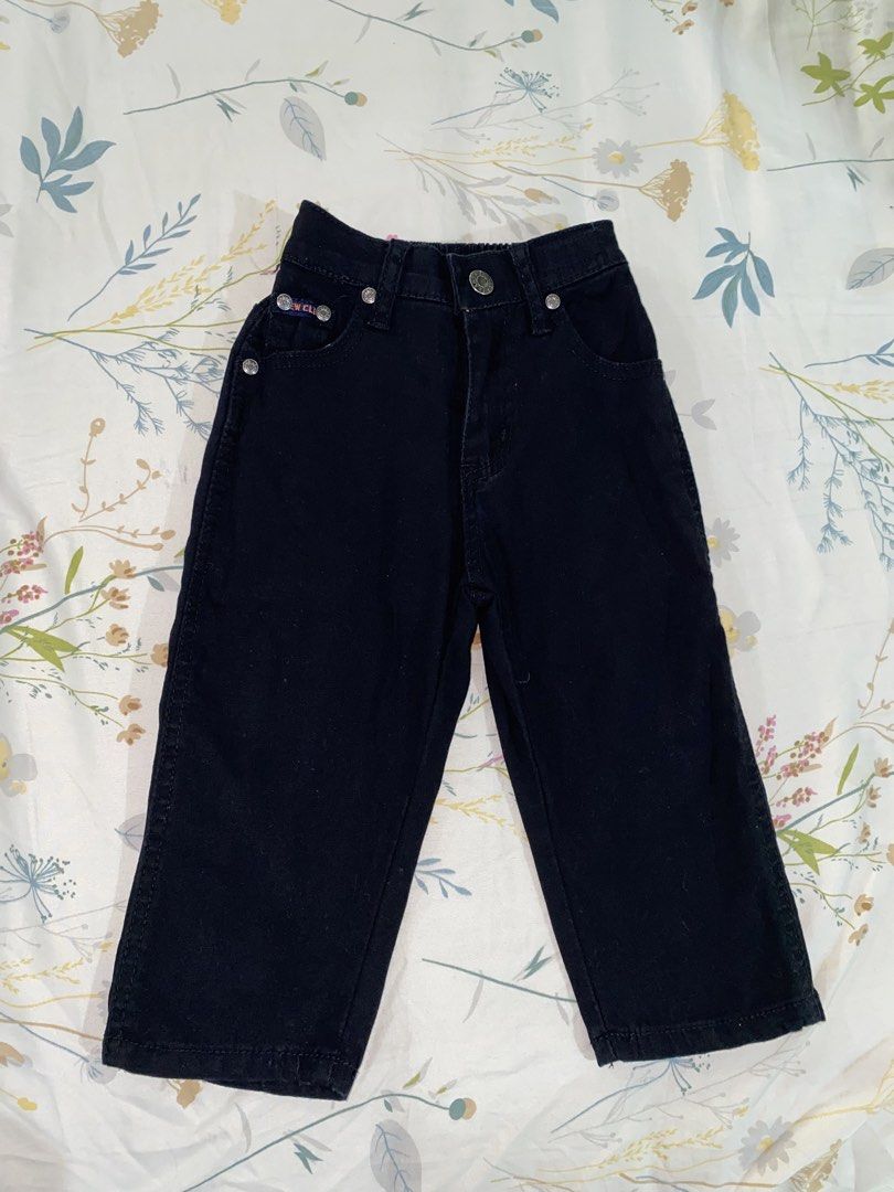 Jeans boy 2y RM8 each (Category: Babies & Kids Fashion) located in Gombak. Submitted by bebell (Listing ID 1451588009, Image 1). Description: .