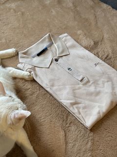 (Category: ) located in . Submitted by ymiaopreloved (Listing ID 1451608603, Image 1). Description: .