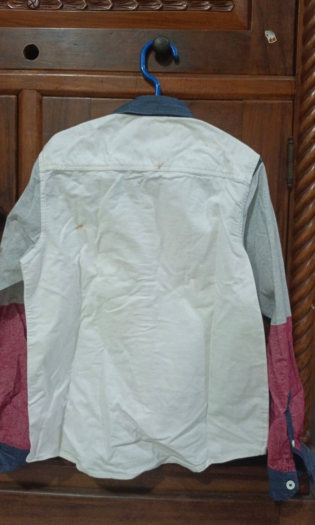 Kemeja fashion anak 8/9th (Kategori: 8 hingga 12 tahun) berada di Jakarta Timur. Dikirim oleh butik_cantiqz (ID iklan 1451650238, Gambar 2). Deskripsi: LD: 39cm.