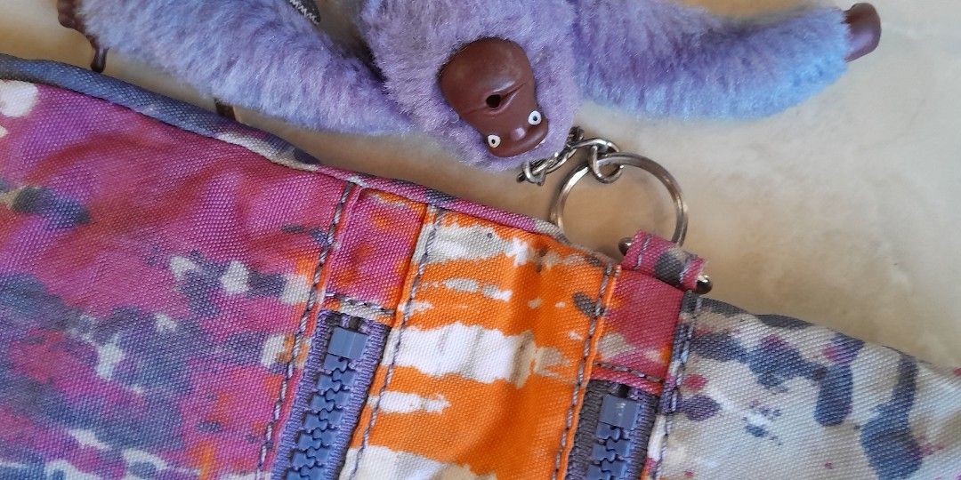 Kipling (Kategori: Tas & Dompet Wanita) berada di Jakarta Utara. Dikirim oleh arlea.freeya (ID iklan 1451527816, Gambar 3). Deskripsi: slingbag.