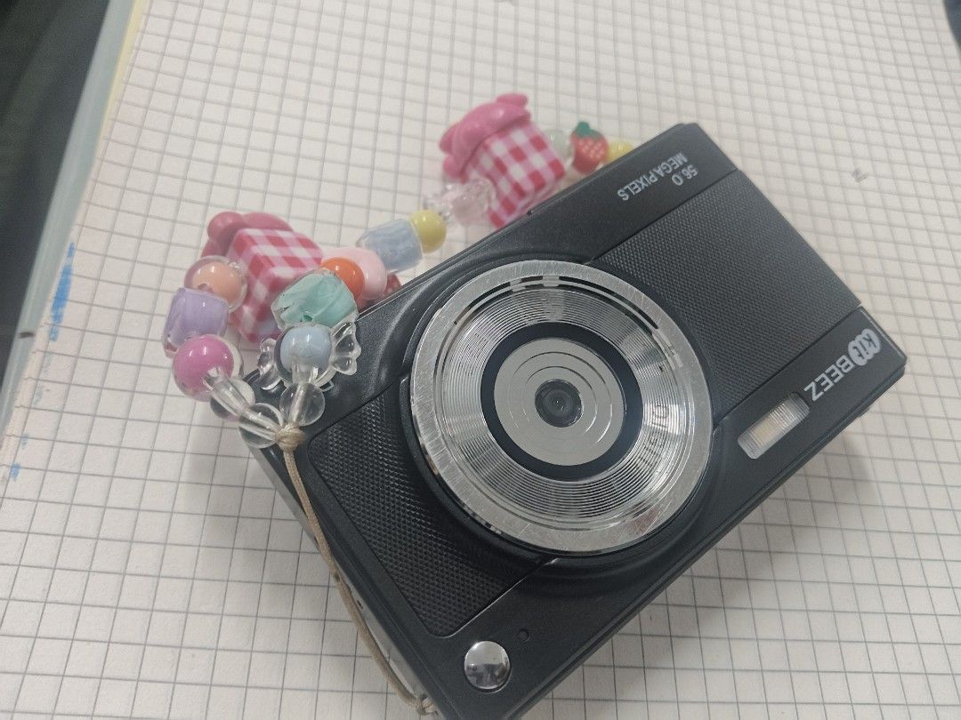 Kitbeez KC-2 (Category: Cameras) located in Mamburao. Submitted by wilbert.anastacio29 (Listing ID 1451695366, Image 3). Description: 📸 FOR SALE: Kitbeez KC-2 Digital Camera •✅ No issues – fully working •🔋 Battery included •💾 Memory card reader included Perfect for beginners, casual photography, or Y2K aesthetic photos. 📩 Message me if you're interested or have any questions!.