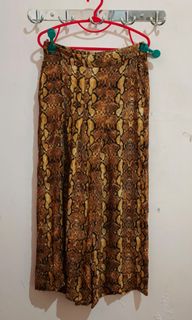 (Kategori: ) berada di . Dikirim oleh NicCloth (ID iklan 1451524921, Gambar 1). Deskripsi: .