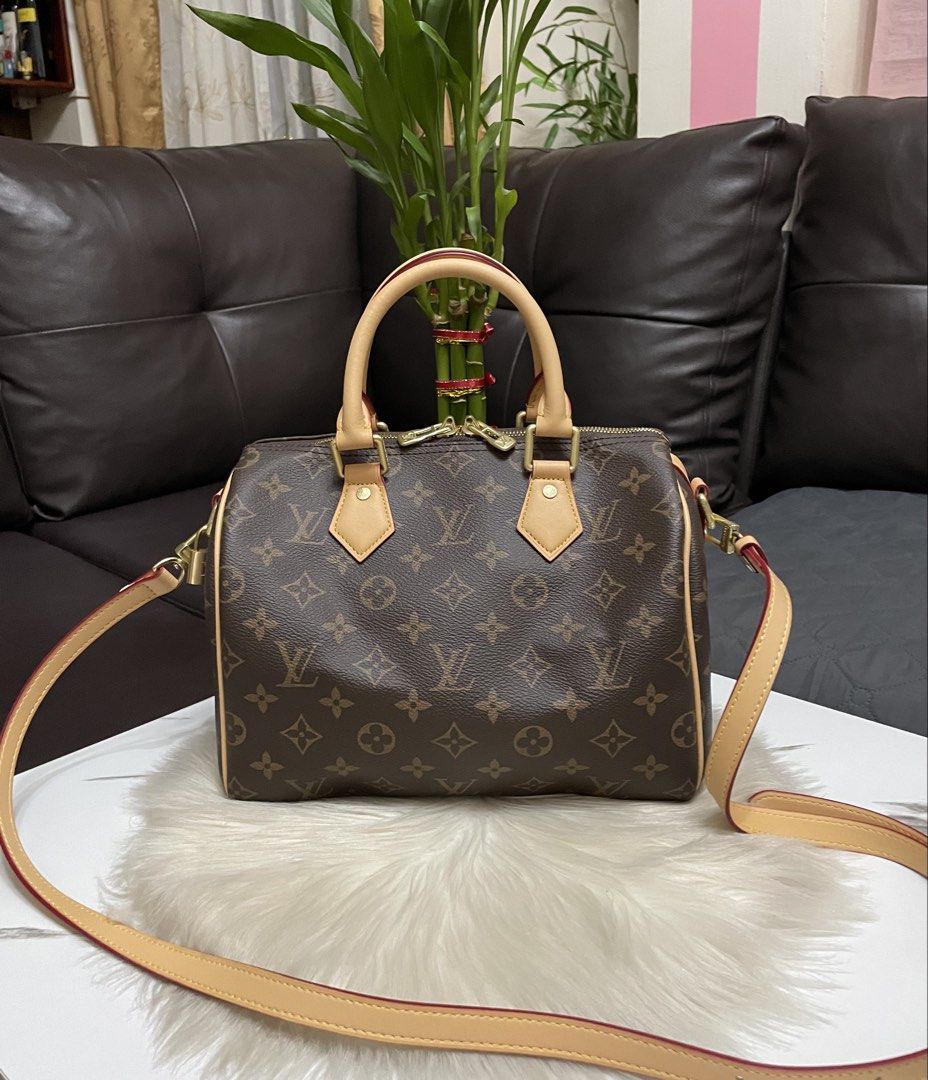 Louis Vuitton (Category: Luxury Bags & Wallets) located in Mandaue City. Submitted by ludz_0246 (Listing ID 1451545423, Image 1). Description: Coded Dustbag 25cm Mono brown Fit for delay use No issue Korea Source .