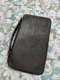 (Category: ) located in . Submitted by bag.net (Listing ID 1451675830, Image 1). Description: .