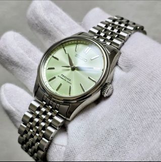 (Category: ) located in . Submitted by notorious_watches (Listing ID 1451579723, Image 1). Description: .