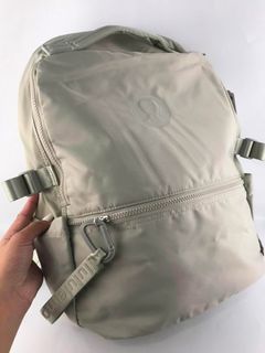 (Category: ) located in . Submitted by brandnewbagsandwatchphils. (Listing ID 1451536874, Image 1). Description: .