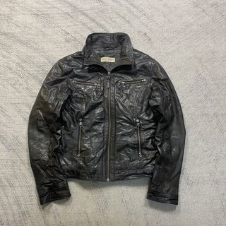 (Category: ) located in . Submitted by simplethrift (Listing ID 1451642064, Image 1). Description: .