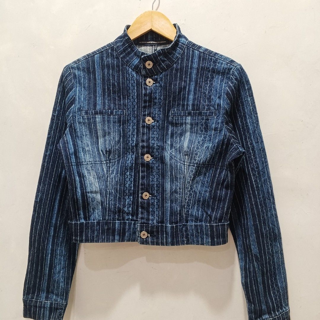 Marithe Francois Girbaud Striped Cropped Denim Jacket (Category: Coats, Jackets and Outerwear) located in Malasiqui. Submitted by drie_findss (Listing ID 1451599135, Image 2). Description: Vintage Marithé + François Girbaud Denim Jacket (Authentic) ‎_______________________ ‎Size: 29 on tag ‎(Measured by Inches) ‎Width: 17.5 ‎Length: 18 ‎Shoulder: 15 ‎Sleeve: 24 ‎Condition: EXCELLENT ‎Color Rate: 10/10 ‎Issue: None ‎_______________________ ‎ ‎Colo