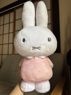 (Category: ) located in . Submitted by nini.corner (Listing ID 1451567190, Image 1). Description: .