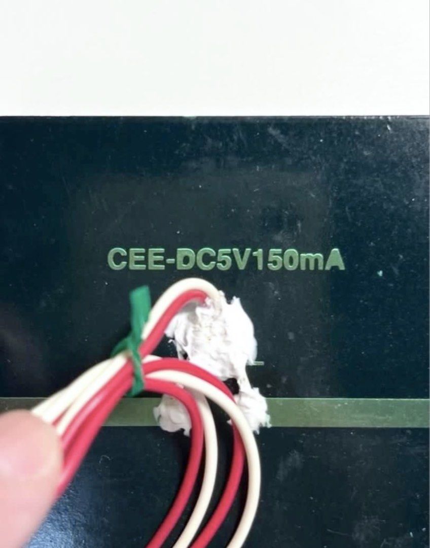 Mini Solar Panel Module (Category: Electrical, Adaptors & Sockets) located in Singapore. Submitted by betseylee (Listing ID 1451535184, Image 3). Description: DIY item Rated DC 5V, 150mA Comes with red and black alligator clips attached to wires Use once .