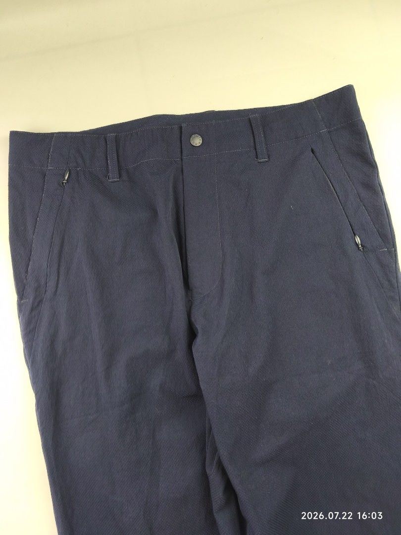 Nanamica club pants navy (Category: Chinos) located in Manila. Submitted by corner_finds (Listing ID 1451533377, Image 3). Description: size 32 on tag waistline 33' inseam 26.5' front rise 10.5' thigh 11' knee 8.7' minor lint (pls see last photo) still in great condition 1299+sf dm.