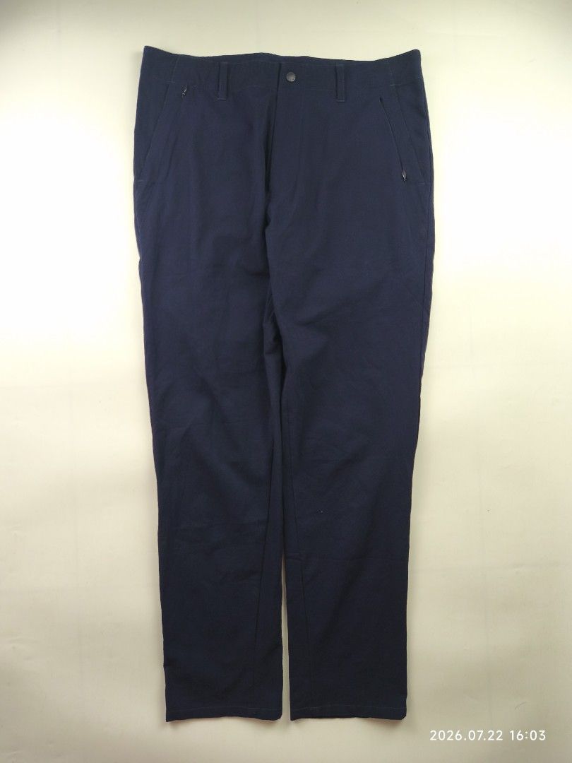 Nanamica club pants navy (Category: Chinos) located in Manila. Submitted by corner_finds (Listing ID 1451533377, Image 1). Description: size 32 on tag waistline 33' inseam 26.5' front rise 10.5' thigh 11' knee 8.7' minor lint (pls see last photo) still in great condition 1299+sf dm.