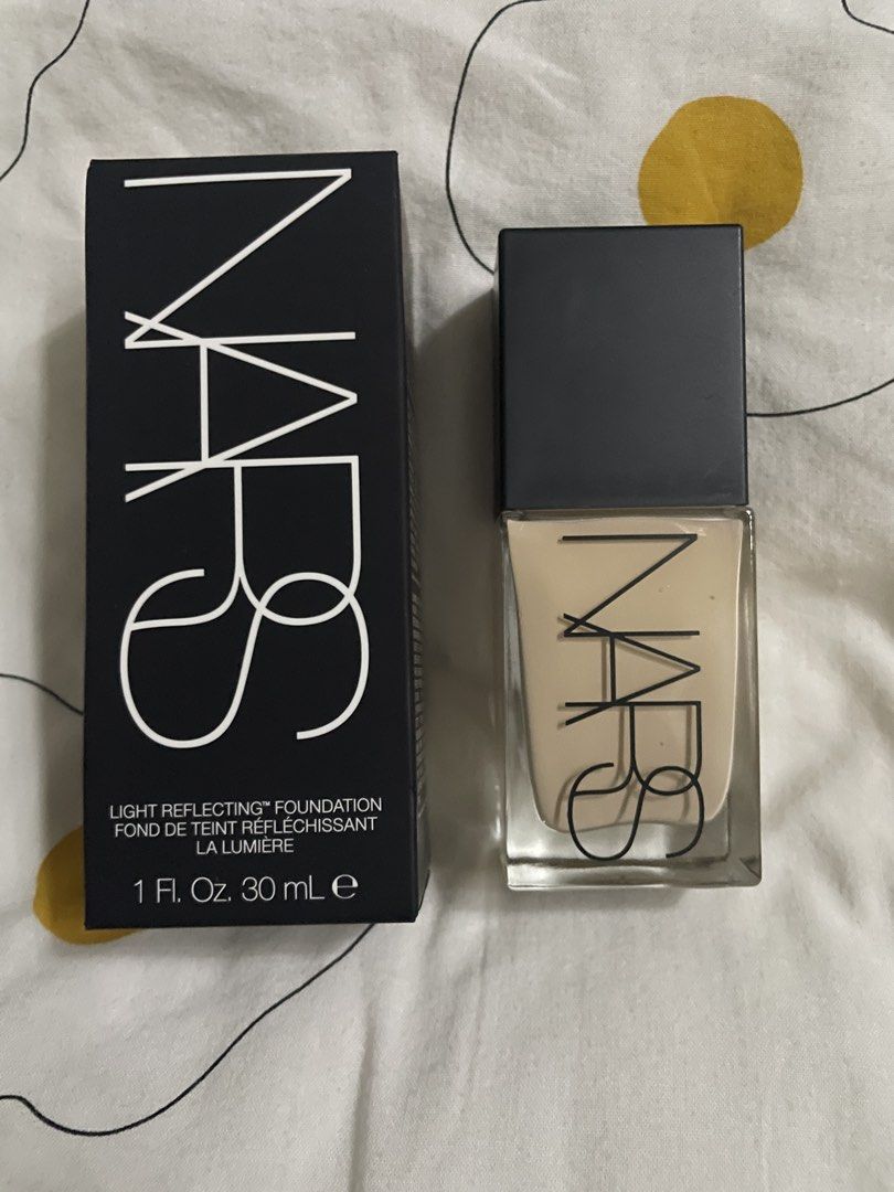 NARS LIGHT REFLECTING FOUNDATION (Category: Makeup) located in Quezon City. Submitted by caddy0626 (Listing ID 1451654961, Image 1). Description: SHADE : GOBI Used only 3 pumps . Good for dry skin and combination . Rfs : not my shade .