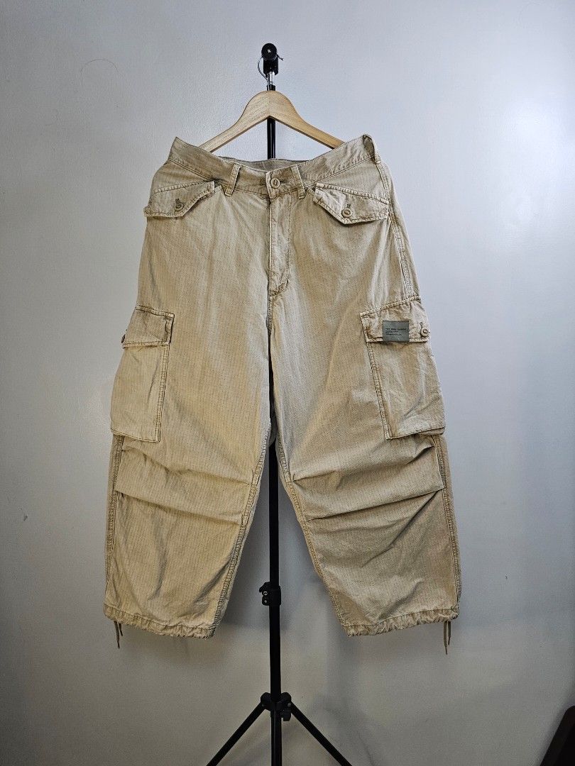 Neighborhood Wide Cargo Pants (Category: Joggers) located in Davao. Submitted by workwear_stuff (Listing ID 1451553078, Image 1). Description: Neighborhood Wide Cargo Pants Condition 9/10 Color Rate 9/10 Width 31 Length 37.5 Front Rise 15.5 Knee 12.5 Leg Opening 10 Retail Price USD361 M - 1650.