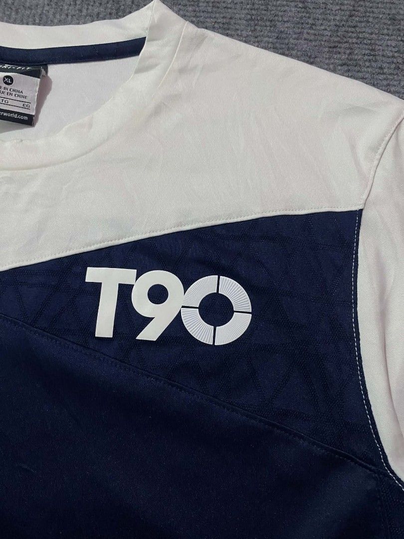Nike T90 (Category: Tshirts & Polo Shirts ) located in Alburquerque. Submitted by nashper (Listing ID 1451622947, Image 2). Description: .