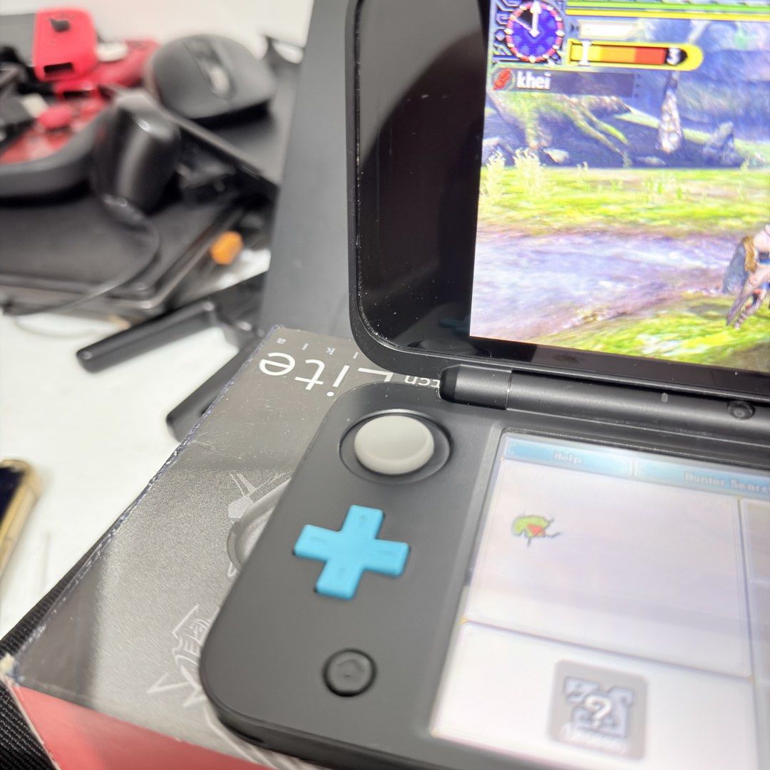 Nintendo 2ds XL 64gb cfw (Category: Nintendo) located in Valenzuela. Submitted by gearpandaph (Listing ID 1451698385, Image 2). Description: Nintendo 2DS XL 64gb JB CFW Unit and charger only. Working properly no issue aside sa cosmetics Check to sawa Open for swap nintendo switch Valenzuela.