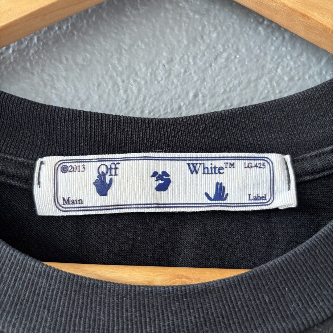Off white tee (Category: Tshirts & Polo Shirts ) located in San Fernando. Submitted by diff.thr1ft (Listing ID 1451531171, Image 3). Description: For sale Excellent condition No issue Size large to xl.
