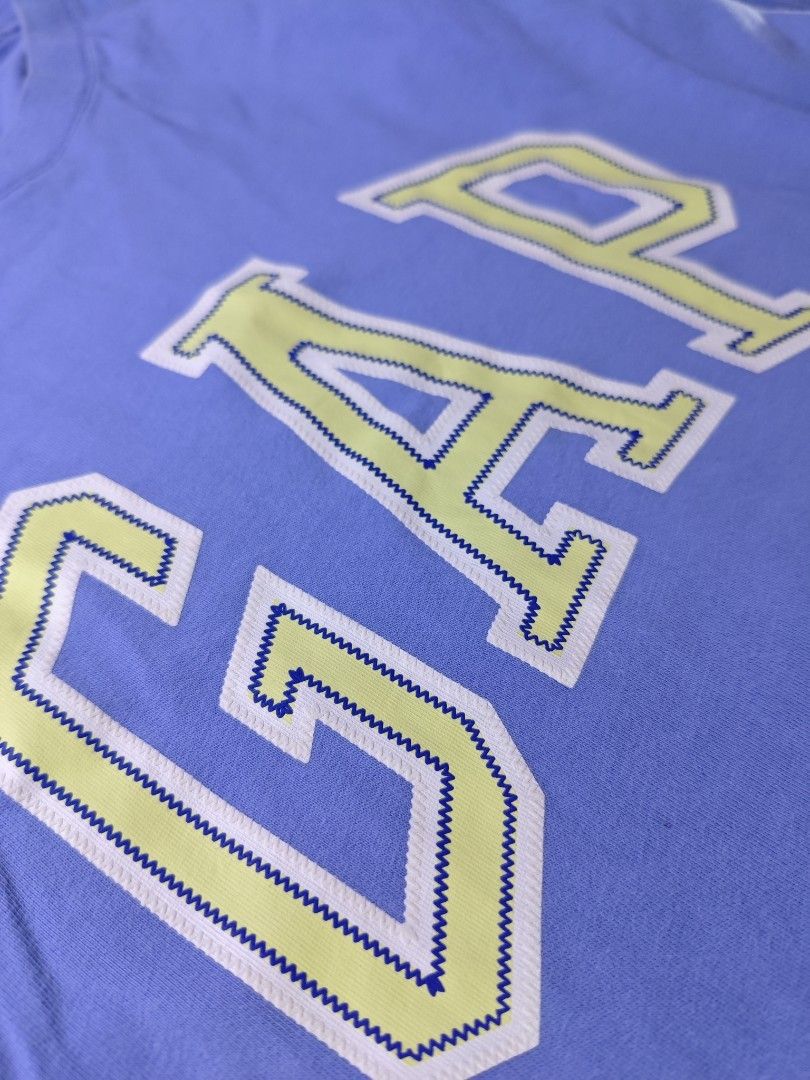 OG Gap Arch Logo Baby Blue Tee (Authentic/Legit) (Category: Tshirts & Polo Shirts ) located in San Pedro. Submitted by chronothrift (Listing ID 1451546954, Image 3). Description: - Size: Large (W21" x 28"L) - Condition: 9.2/10 - Color Rate: 9.2/10 - Flaws: ❌❌❌ MOD: J&T Express / Lalamove / Meet MOP: Gcash / Bank Transfer.