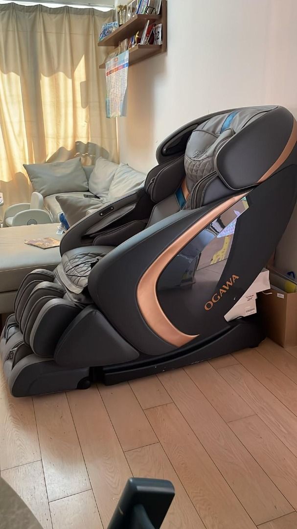 OGAWA Smart Witmo按摩椅 （分類：按摩紓緩用品）位於 Hong Kong。 由 rcadmin-51762 提交（商品編號 1451600372，圖片 3）。簡介： OGAWA Smart Witmo按摩椅－灰色機身 產品型號：OG-7808 尺寸 (長 x 寬 x 高)：1630 x 780 x 1270mm 後仰狀態尺寸 (長 x 寬 x 高)：1900 x 780 x 1030mm 重量：108kg 用了4年，操作正常。