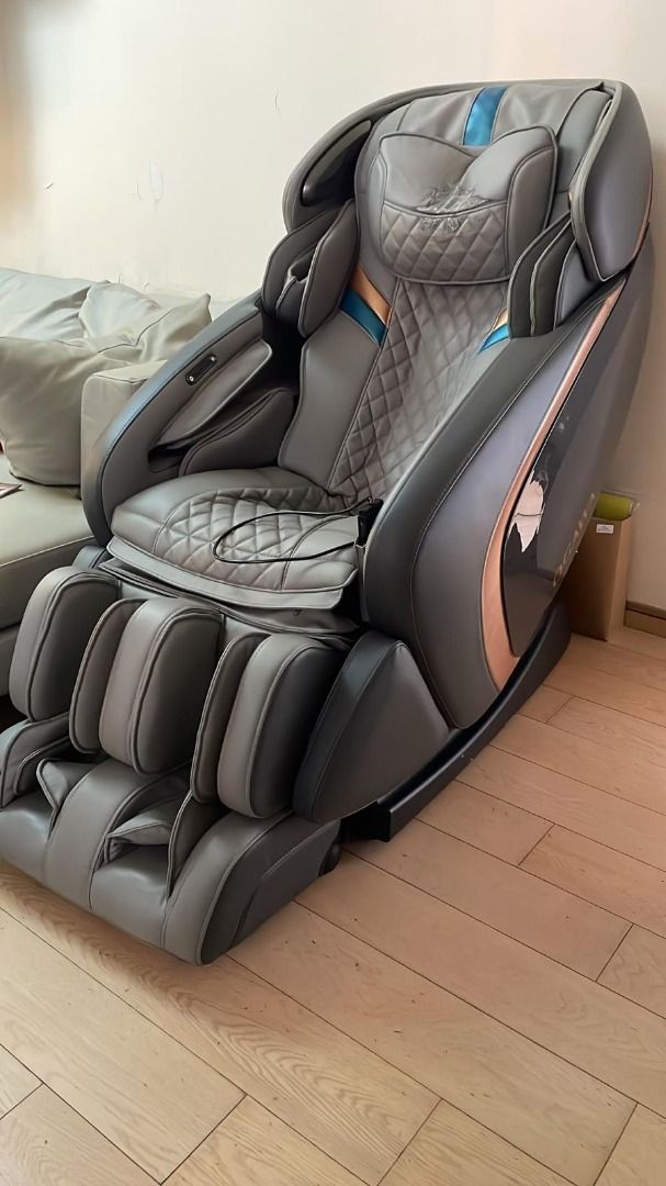 OGAWA Smart Witmo按摩椅 （分類：按摩紓緩用品）位於 Hong Kong。 由 rcadmin-51762 提交（商品編號 1451600372，圖片 2）。簡介： OGAWA Smart Witmo按摩椅－灰色機身 產品型號：OG-7808 尺寸 (長 x 寬 x 高)：1630 x 780 x 1270mm 後仰狀態尺寸 (長 x 寬 x 高)：1900 x 780 x 1030mm 重量：108kg 用了4年，操作正常。