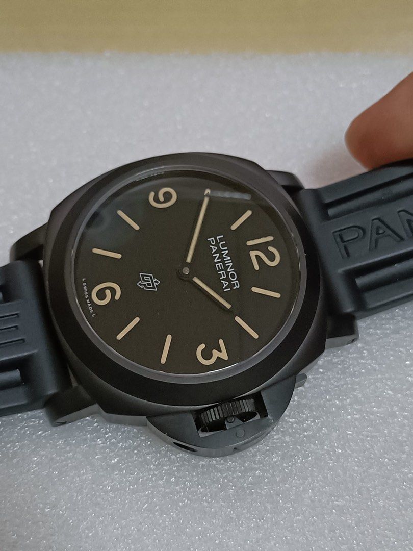 P 360 (Category: Watches) located in Singapore. Submitted by aceboy22 (Listing ID 1451688621, Image 1). Description: Paneristi 360 44mm Manual hand - wound PVD -Coated stainless steel Matte black logo Movement 6497 Sapphire Crystal glass .