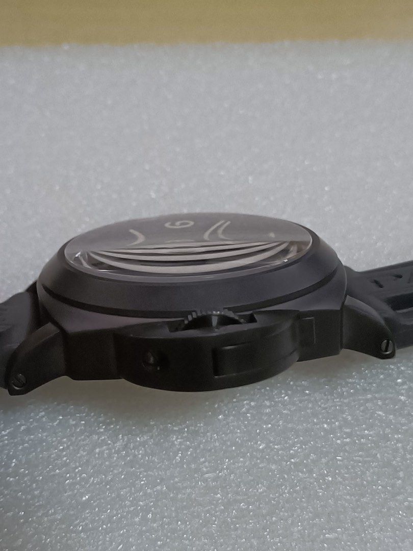 P 360 (Category: Watches) located in Singapore. Submitted by aceboy22 (Listing ID 1451688621, Image 3). Description: Paneristi 360 44mm Manual hand - wound PVD -Coated stainless steel Matte black logo Movement 6497 Sapphire Crystal glass .