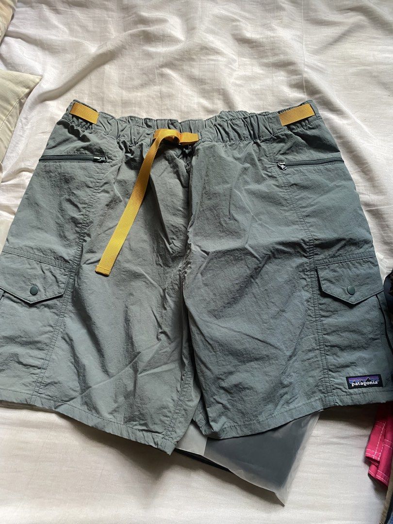 PATAGONIA (Category: Swim Trunks & Board Shorts) located in Abucay. Submitted by techdts_deadstocktees.vtg (Listing ID 1451644950, Image 3). Description: Patagonia Recycled Fishing Nets GRAY condi 10/10 crispy .