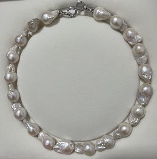(Category: ) located in . Submitted by itzshopz (Listing ID 1451613854, Image 1). Description: .